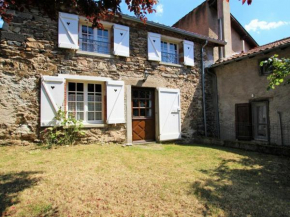 Gîte Blesle, 3 pièces, 4 personnes - FR-1-582-14